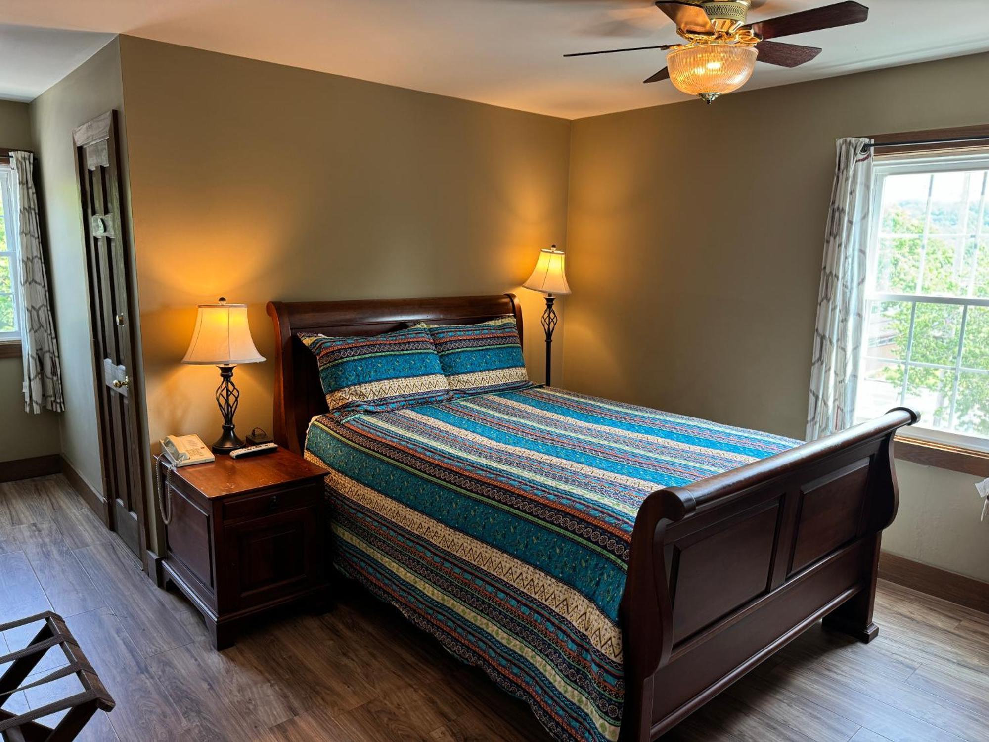 Artists Colony (Adults Only) Hotel Нашвил Екстериор снимка